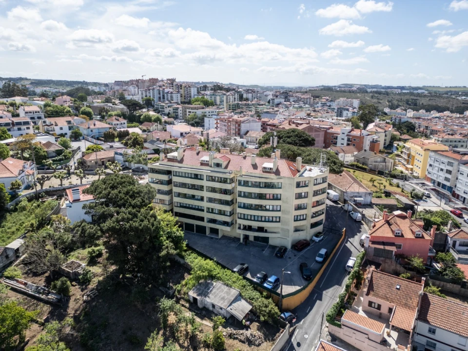 Apartamento T2 para Venda em Rio de Mouro Foto 52