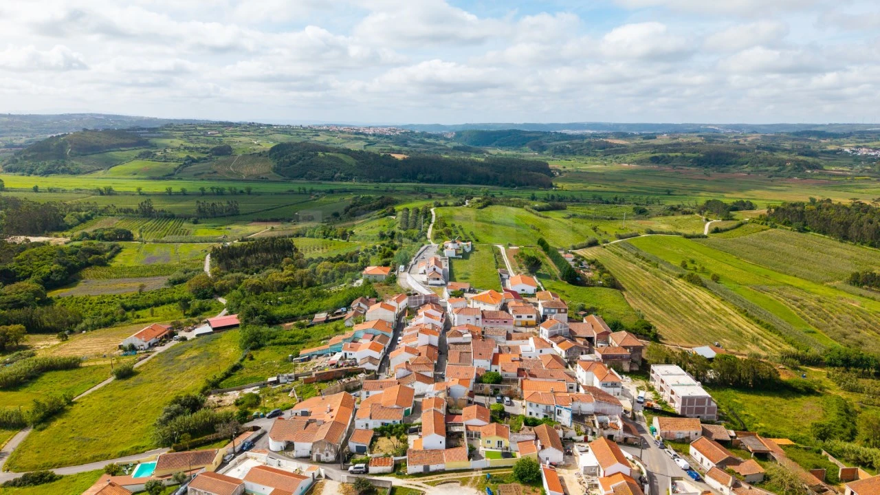 Moradia T2 para Venda em Santa Maria, São Pedro e Sobral da Lagoa Foto 19