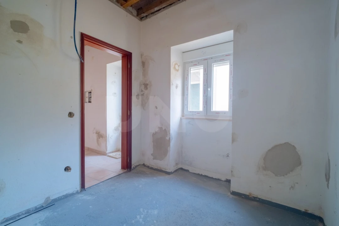 Moradia T2 para Venda em Santa Maria, São Pedro e Sobral da Lagoa Foto 10