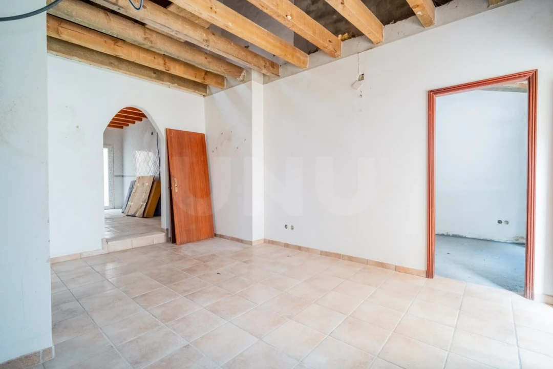 Moradia T2 para Venda em Santa Maria, São Pedro e Sobral da Lagoa Foto 2