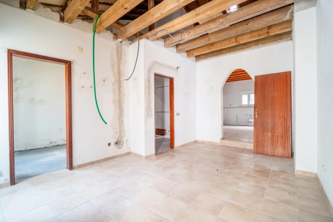 Moradia T2 para Venda em Santa Maria, São Pedro e Sobral da Lagoa Foto 3