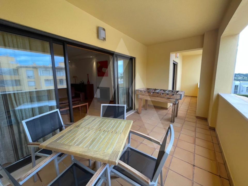 Apartamento T2 para Arrendamento em Quarteira Foto 7