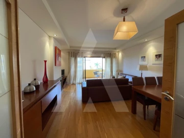 Apartamento T2 para Arrendamento em Quarteira