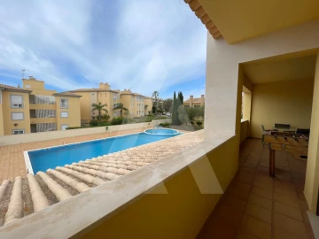 Apartamento T2 para Arrendamento em Quarteira