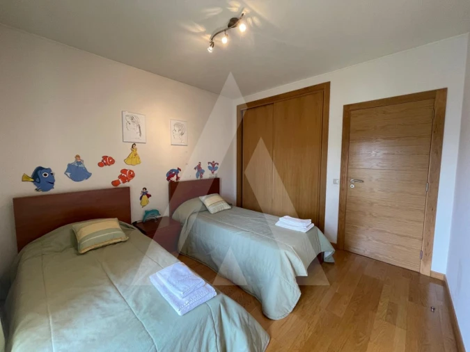 Apartamento T2 para Arrendamento em Quarteira Foto 19