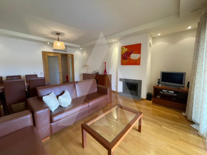 Apartamento T2 para Arrendamento em Quarteira Foto 12