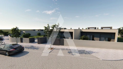 Moradia T3 para Venda em Mazarefes e Vila Fria