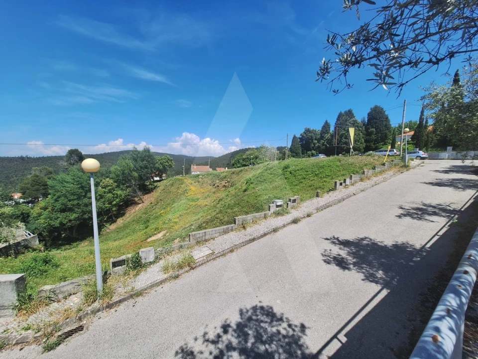 Terreno para Venda em Luso Foto 18