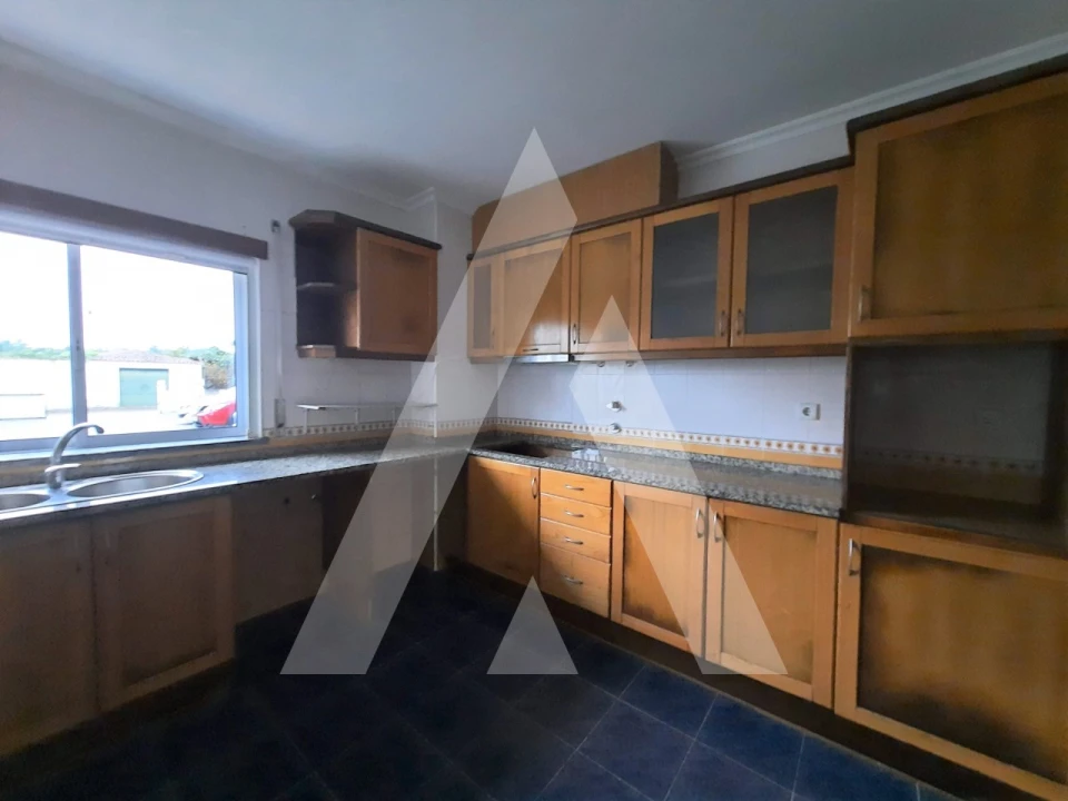 Apartamento T2 para Arrendamento em Lousã e Vilarinho Foto 6