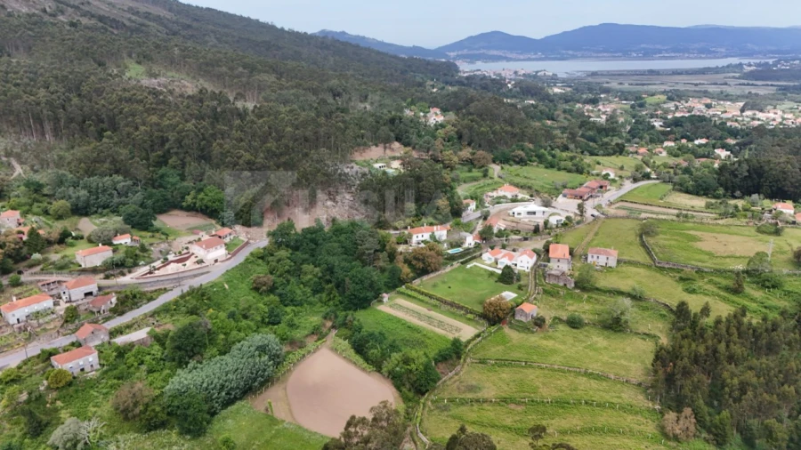 Terreno para Venda em Venade e Azevedo Foto 6
