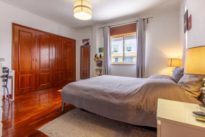 Apartamento T1 para Venda em Corroios