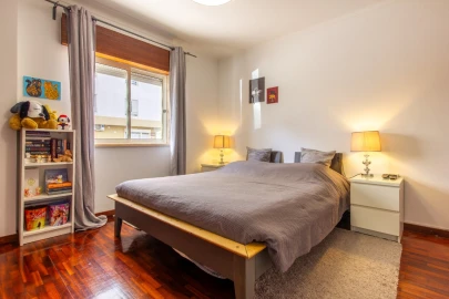 Apartamento T1 para Venda em Corroios