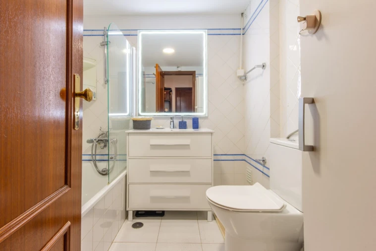 Apartamento T1 para Venda em Corroios Foto 15