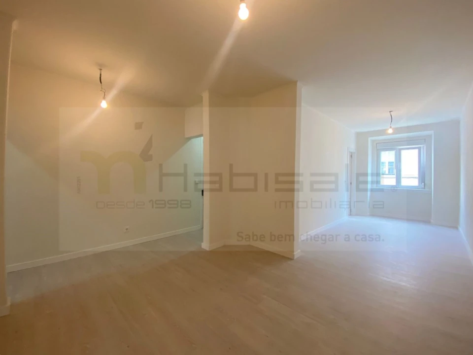 Apartamento T2 para Venda em Penha de França Foto 2