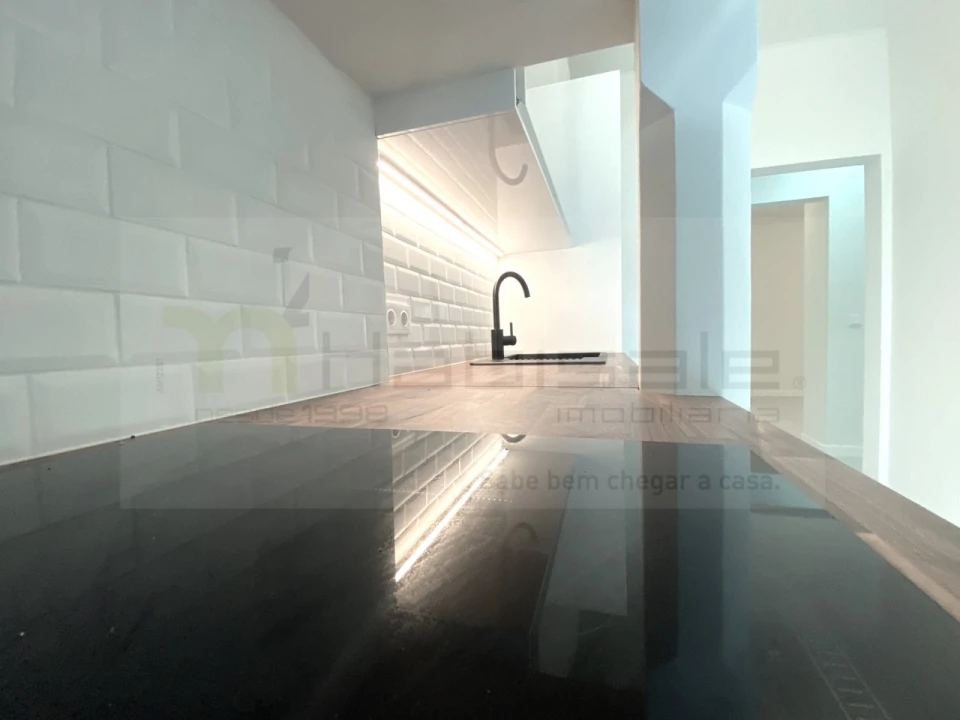 Apartamento T2 para Venda em Penha de França Foto 9