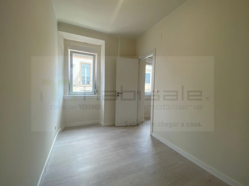 Apartamento T2 para Venda em Penha de França Foto 17