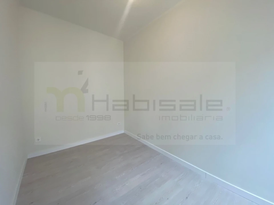 Apartamento T2 para Venda em Penha de França Foto 18