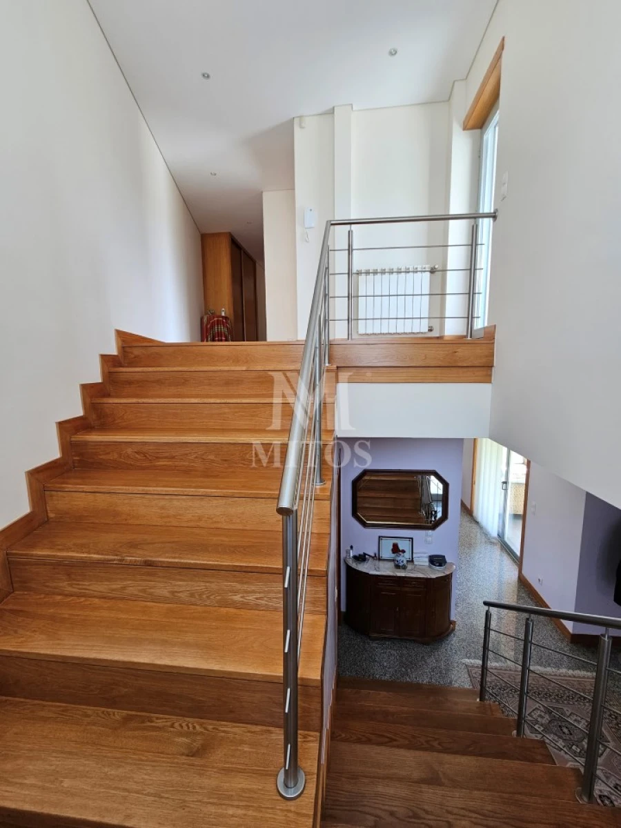 Moradia T3 para Venda em Vila Nova de Anha Foto 10