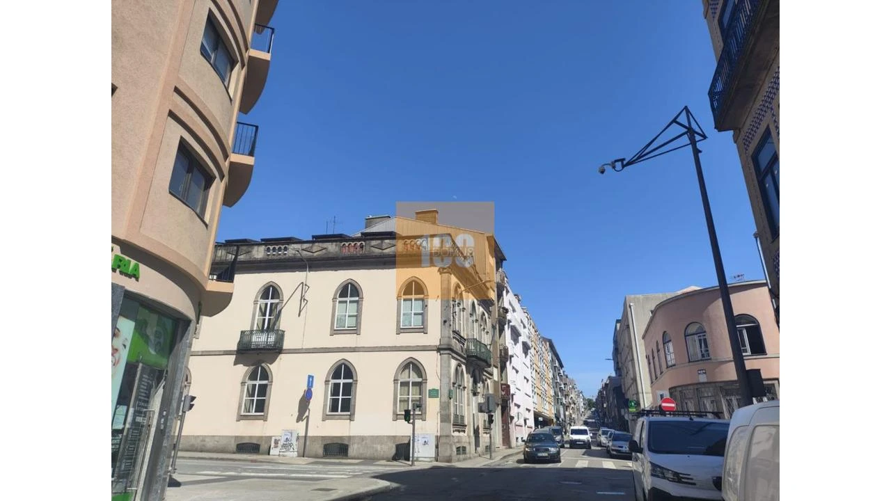 Apartamento T3 para Venda em Cedofeita, Santo Ildefonso, Sé, Miragaia, São Nicolau e Vitória Foto 30