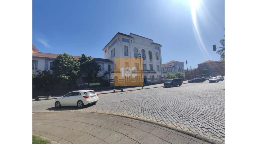 Apartamento T2 para Venda em Cedofeita, Santo Ildefonso, Sé, Miragaia, São Nicolau e Vitória Foto 27