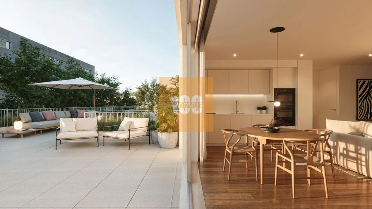 Apartamento T1 para Venda em Cedofeita, Santo Ildefonso, Sé, Miragaia, São Nicolau e Vitória Foto 9