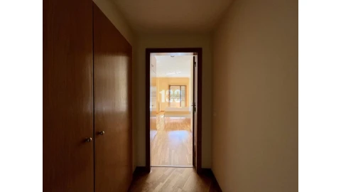 Apartamento T2 para Arrendamento em Lordelo do Ouro e Massarelos