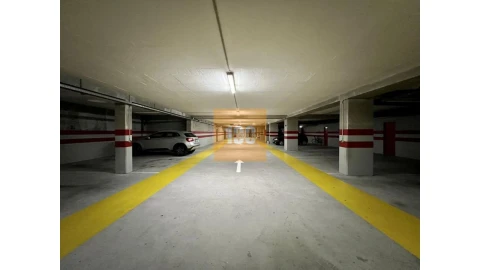 Apartamento T2 para Arrendamento em Lordelo do Ouro e Massarelos