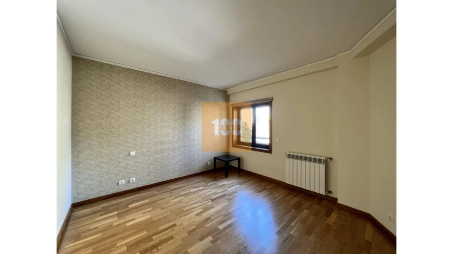 Apartamento T2 para Arrendamento em Lordelo do Ouro e Massarelos Foto 15