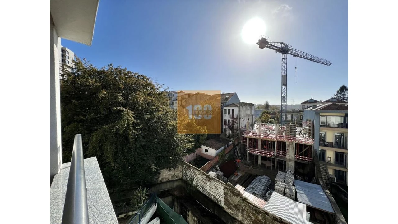 Apartamento T2 para Arrendamento em Lordelo do Ouro e Massarelos Foto 9