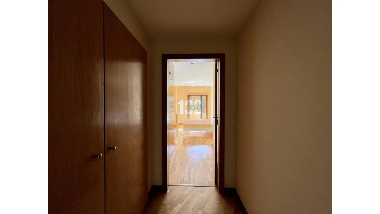 Apartamento T2 para Arrendamento em Lordelo do Ouro e Massarelos Foto 20