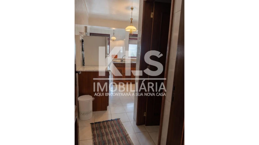 Apartamento T2 para Venda em Buarcos Foto 6