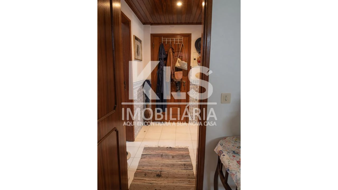 Apartamento T2 para Venda em Buarcos Foto 3