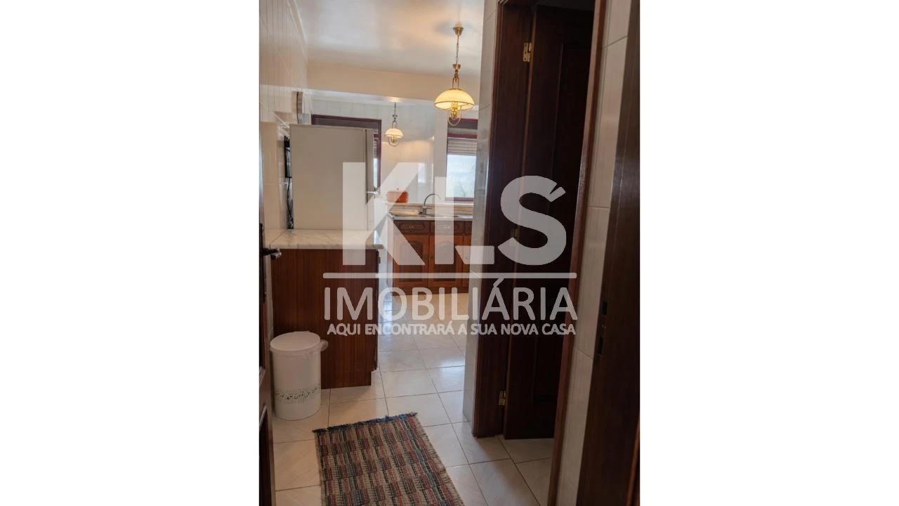 Apartamento T2 para Venda em Buarcos Foto 6