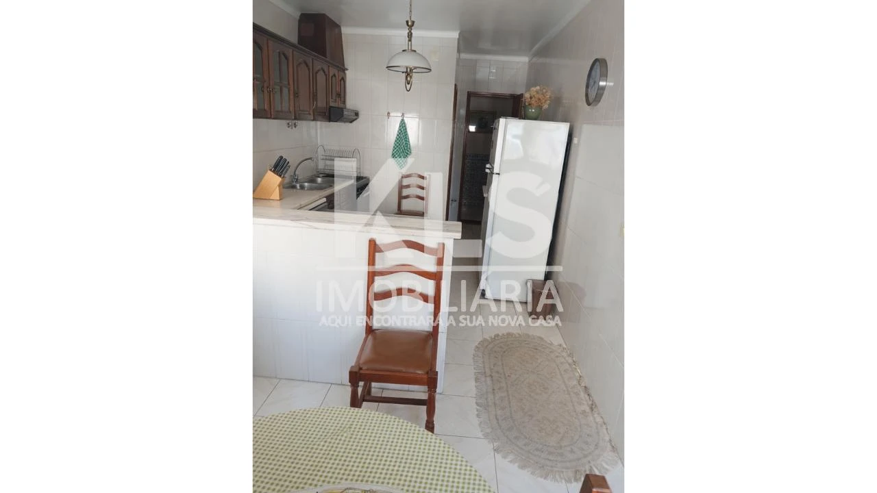 Apartamento T2 para Venda em Buarcos Foto 5