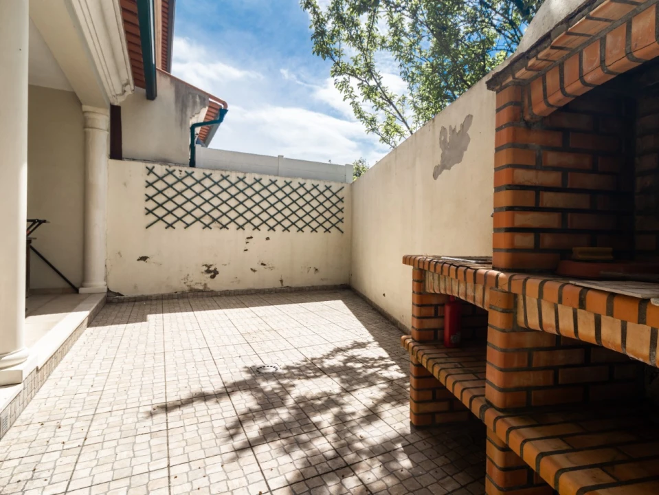 Moradia T3 para Venda em Tavarede Foto 10