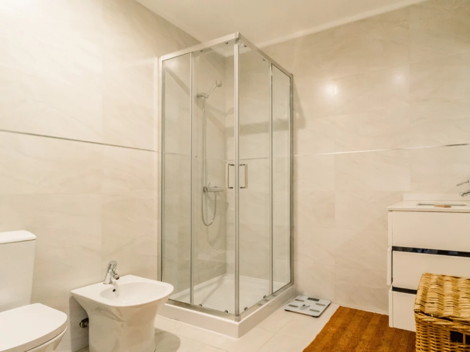 Moradia T3 para Venda em Tavarede Foto 16