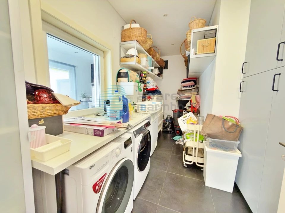 Moradia T4 para Venda em Carvoeira e Carmões Foto 12