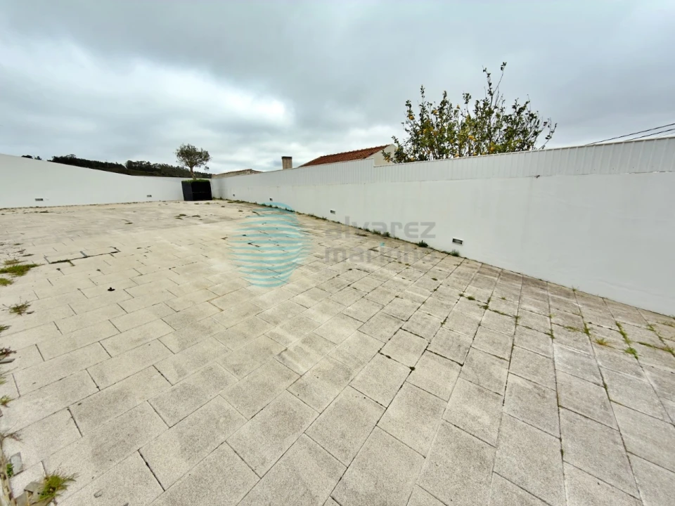 Moradia T4 para Venda em Carvoeira e Carmões Foto 56
