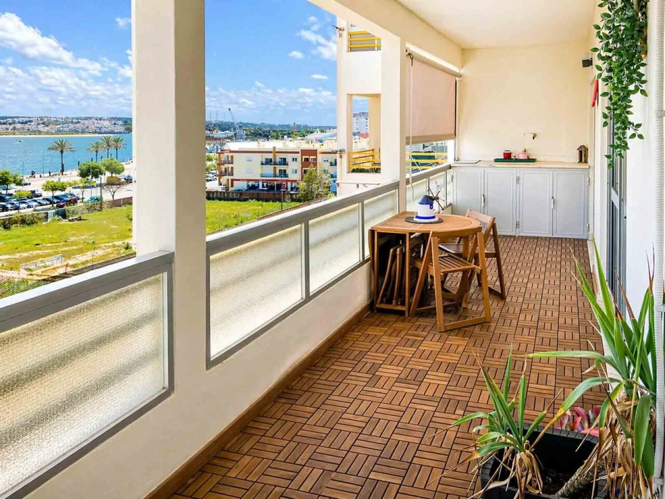 Apartamento T3 para Venda em Portimão Foto 3