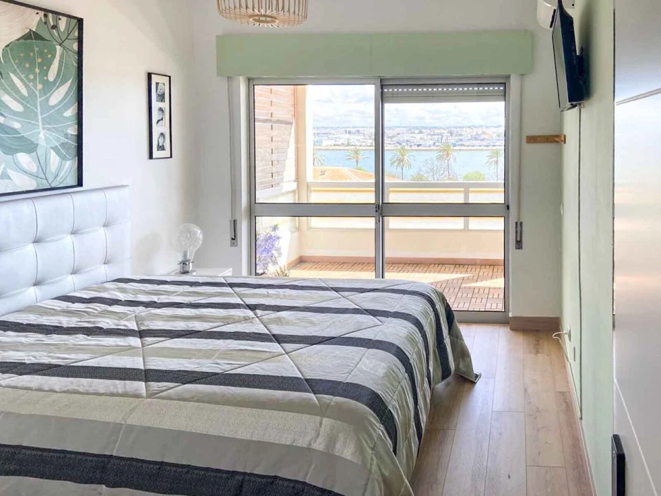 Apartamento T3 para Venda em Portimão Foto 17