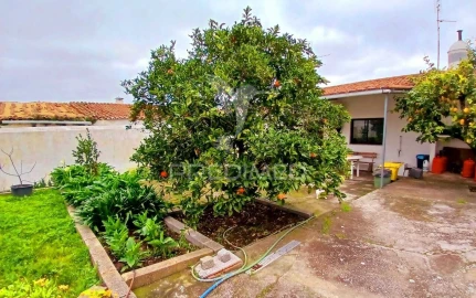 Moradia T4 para Venda em Baleizão