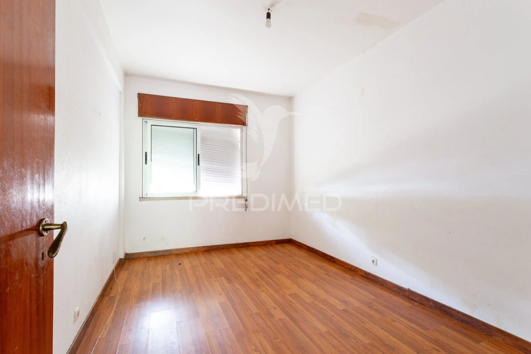 Apartamento T2 para Venda em Vila Franca de Xira Foto 14