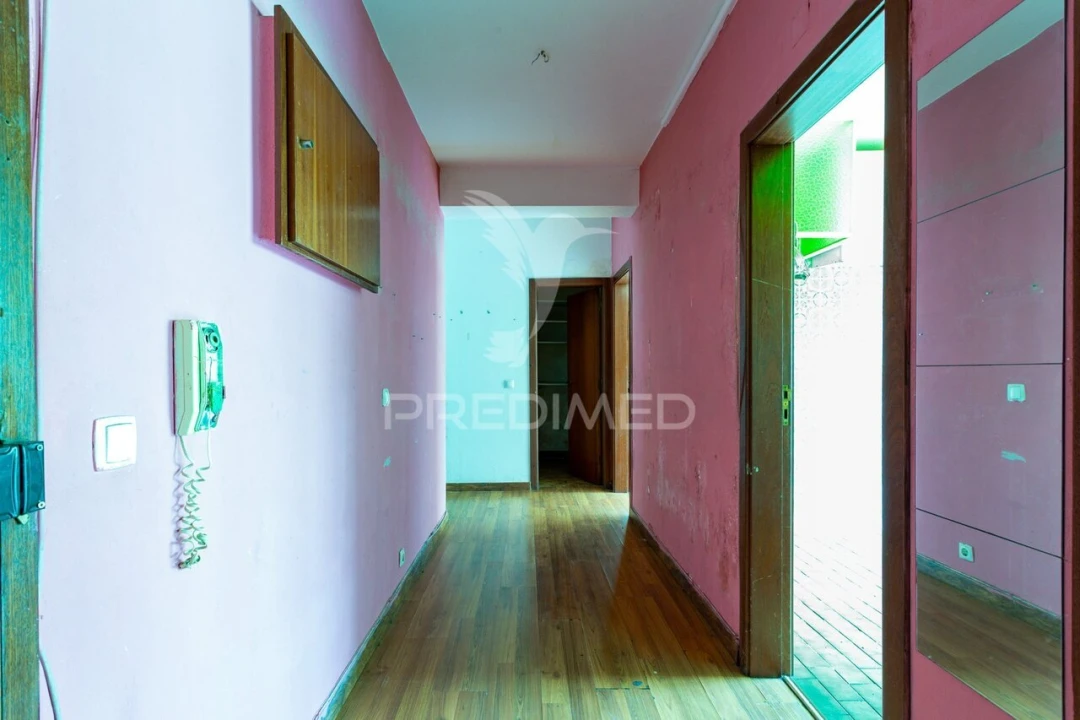 Apartamento T2 para Venda em Vila Franca de Xira Foto 5