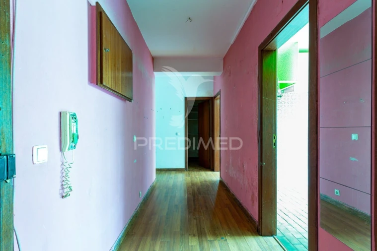 Apartamento T2 para Venda em Vila Franca de Xira Foto 5