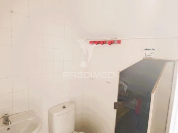 Loja para Venda em Malagueira e Horta das Figueiras