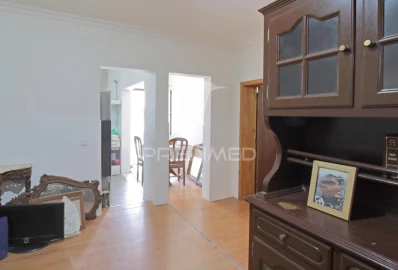 Moradia T6 para Venda em Angra (Nossa Senhora da Conceição)