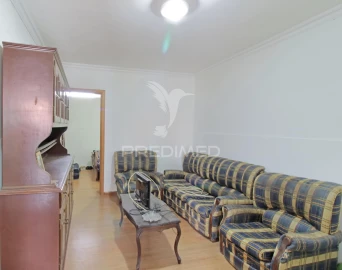 Moradia T6 para Venda em Angra (Nossa Senhora da Conceição)