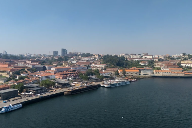 Apartamento T2 para Venda em Santa Marinha e São Pedro da Afurada Foto 32