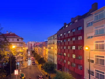 Apartamento T4 para Venda em Avenidas Novas