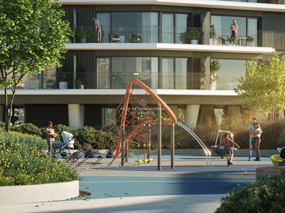 Apartamento T4 para Venda em Alvalade Foto 12